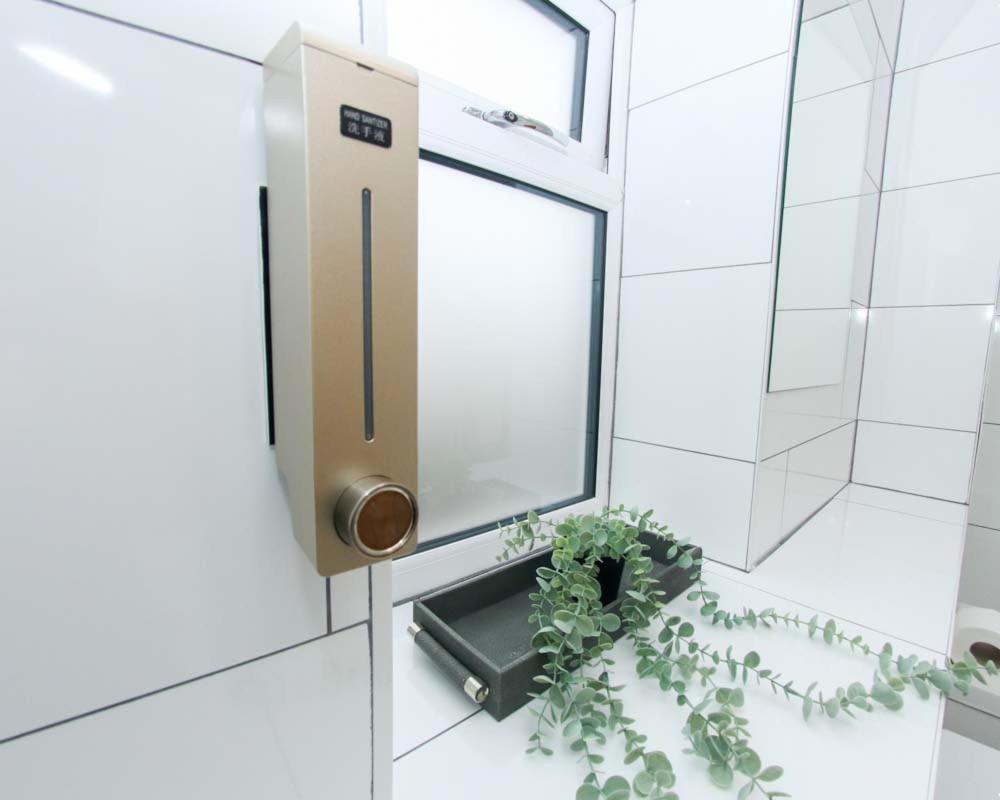 No25-Luxe Living Guest House- 2 Bed-Wifi-Free Parking-City- Beach Суонси Экстерьер фото